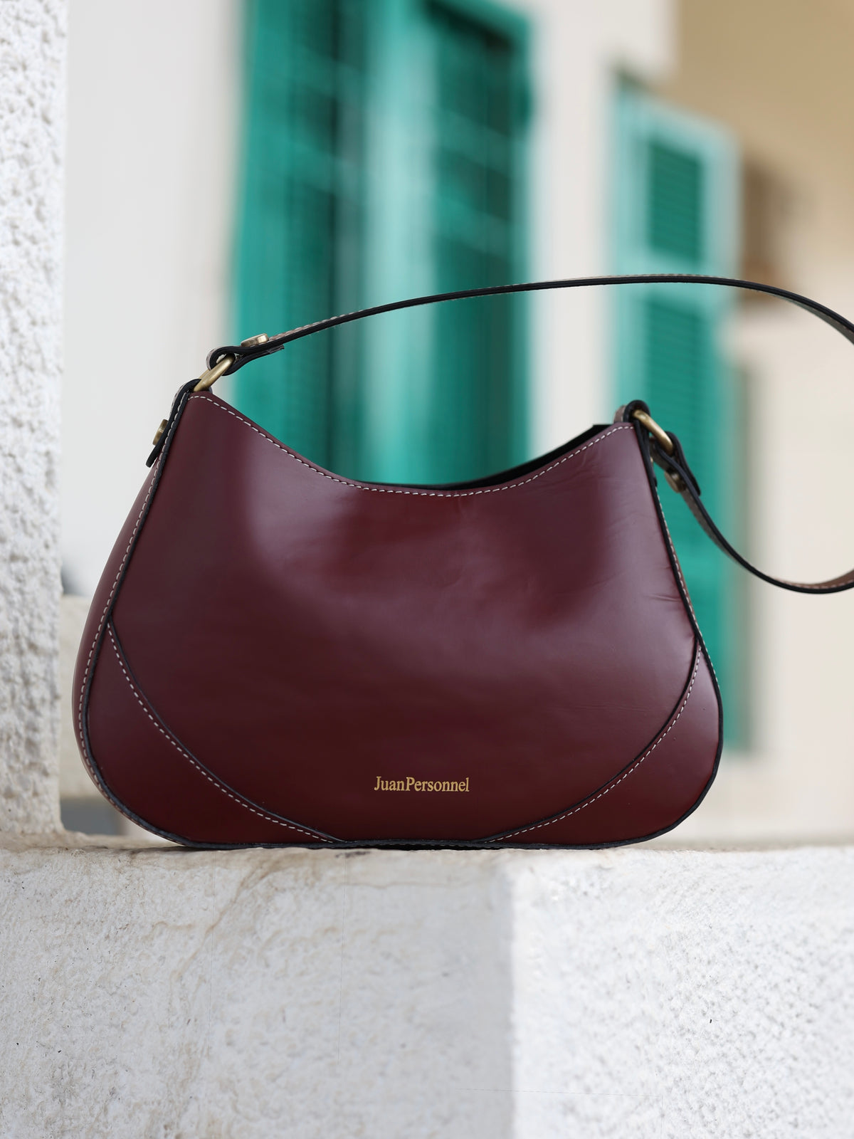 Burgundy Baguette