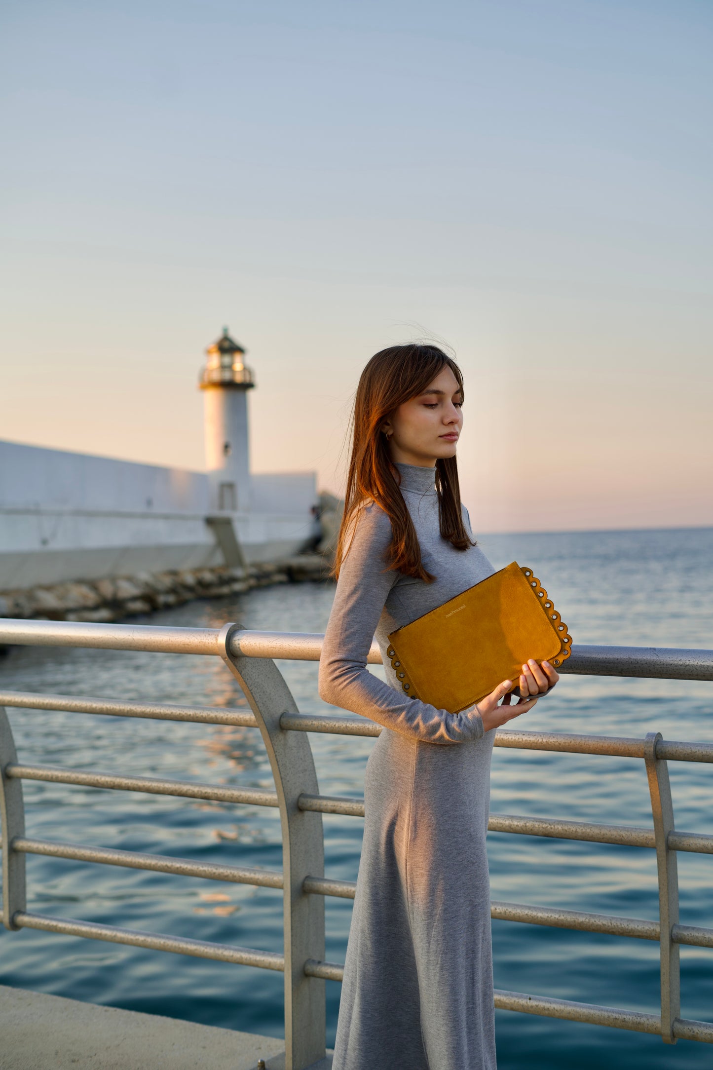 Daisy Purse